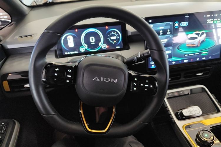 Used AION Y 2022 70 Intelligent Edition Lithium Iron Phosphate Steering Wheel