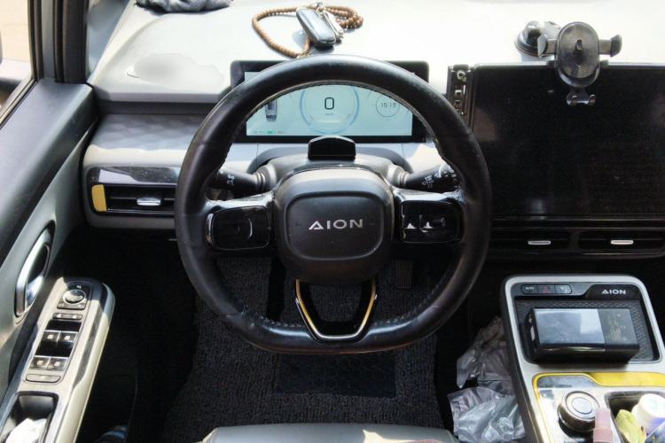 Used AION Y 2022 70 Tech Edition Lithium Iron Phosphate Steering Wheel
