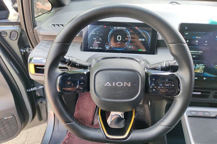 Used AION Y 2022 70 Intelligent Edition Lithium Iron Phosphate Steering Wheel