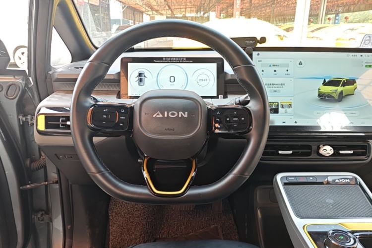 Used AION Y 2022 70 Intelligent Edition Lithium Iron Phosphate Steering Wheel