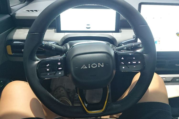 Used AION Y 2022 70 Intelligent Edition Lithium Iron Phosphate Steering Wheel