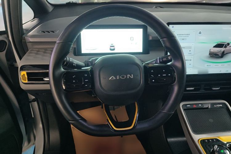 Used AION Y 2022 70 Intelligent Edition Lithium Iron Phosphate Steering Wheel