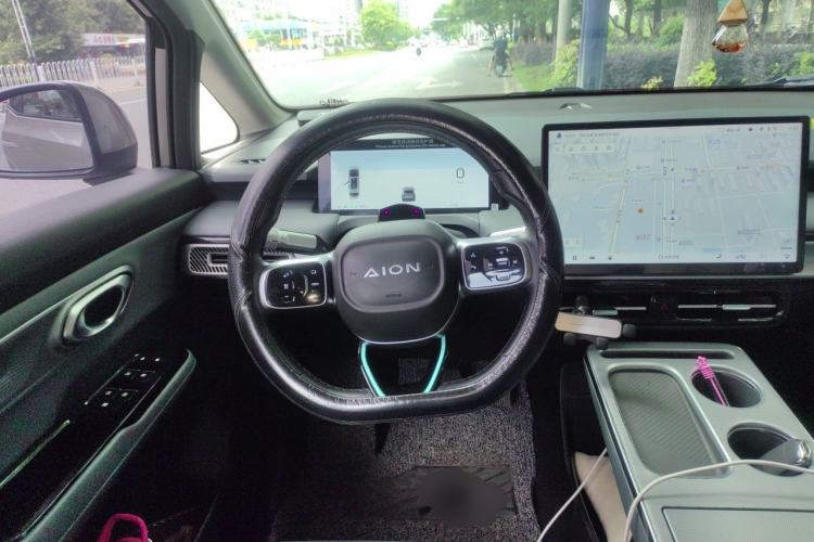 Used AION Y 2022 Plus 70 Tech Edition Steering Wheel