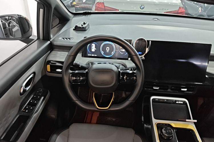 Used AION Y 2022 70 Intelligent Edition Lithium Iron Phosphate Steering Wheel