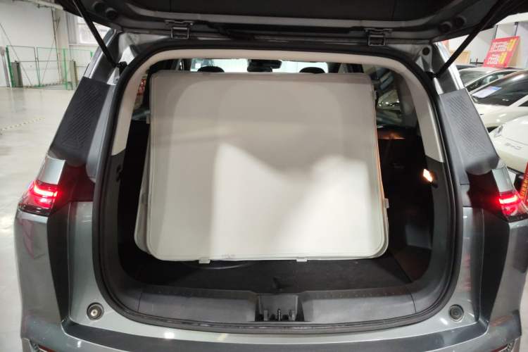 Used AION Y 2022 Plus 70 Smart Edition Trunk