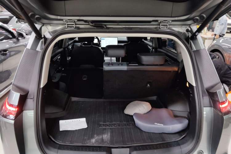Used AION Y 2022 Plus 70 Tech Edition Trunk