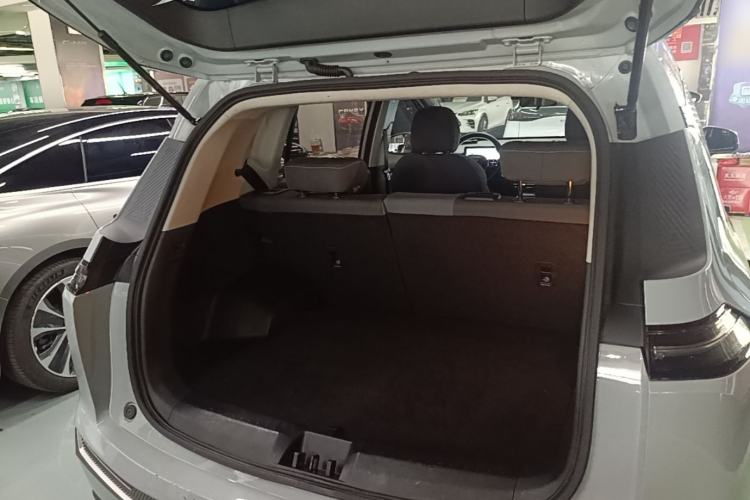 Used AION Y 2022 Plus 70 Smart Edition Trunk