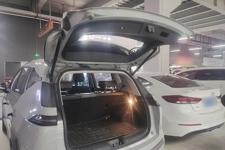 Used AION Y 2022 Plus 70 Smart Edition Trunk