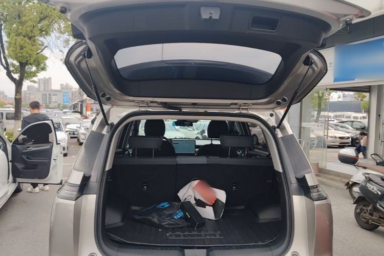 Used AION Y 2022 Plus 70 Enjoy Edition Trunk