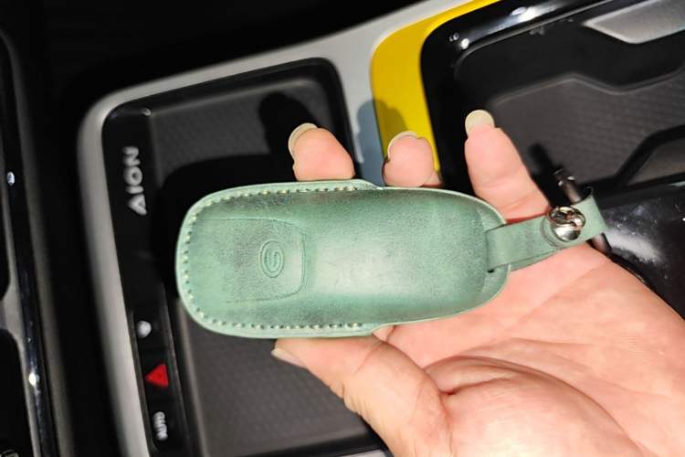 Used AION Y 2022 70 Tech Edition Lithium Iron Phosphate Vehicle Key