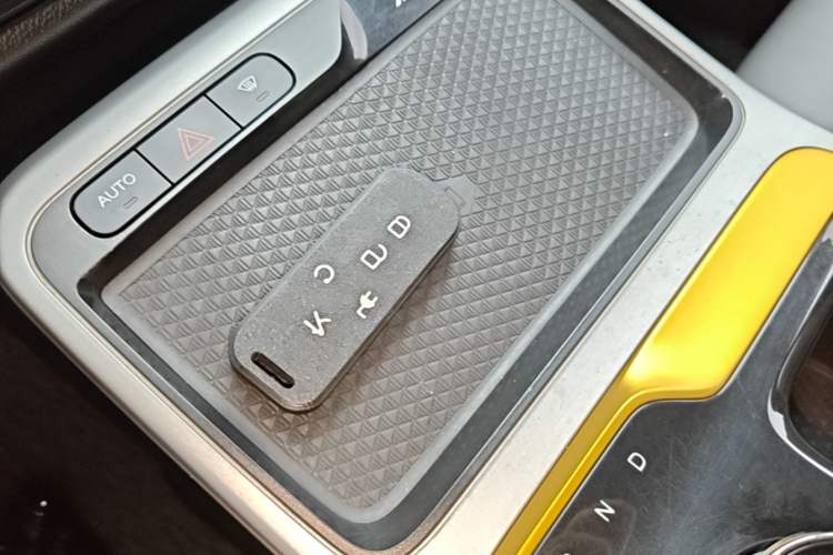 Used AION Y 2022 70 Enjoyment Edition Lithium Iron Phosphate Vehicle Key