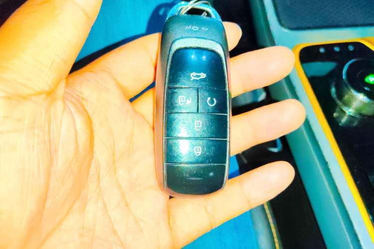 Used AION Y 2022 70 Intelligent Edition Lithium Iron Phosphate Vehicle Key