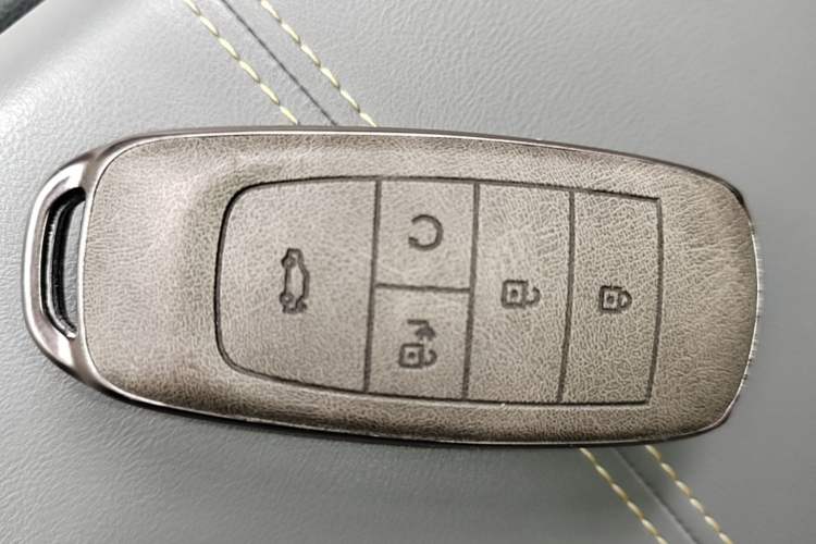 Used AION Y 2022 70 Tech Edition Lithium Iron Phosphate Vehicle Key