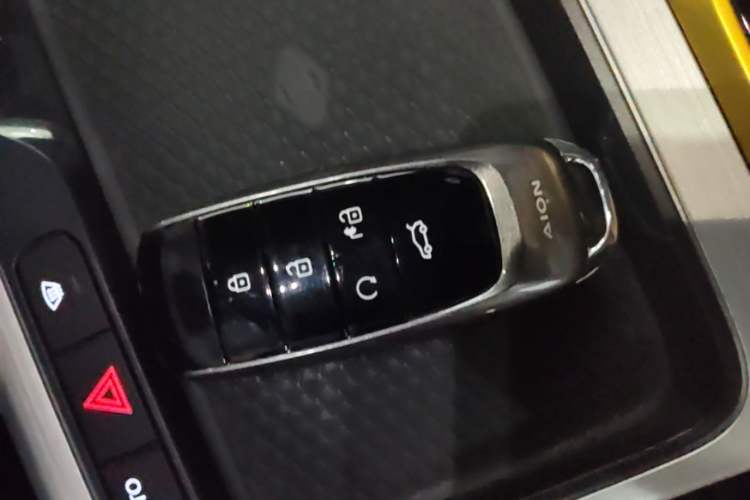 Used AION Y 2022 70 Tech Edition Lithium Iron Phosphate Vehicle Key