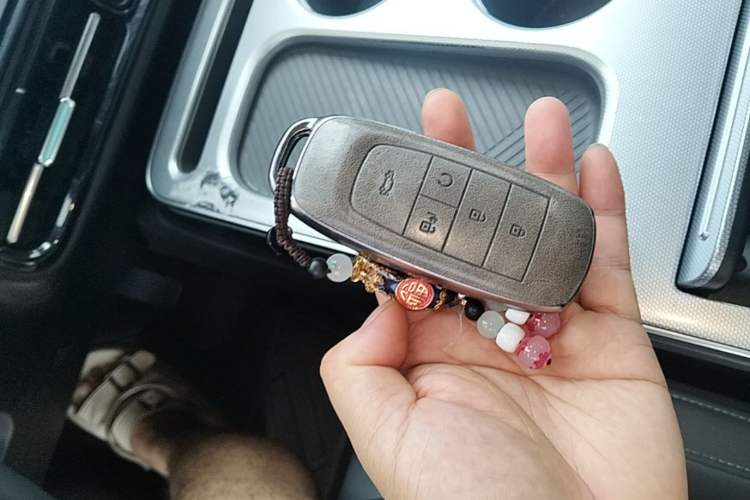 Used AION Y 2022 Plus 70 Smart Edition Vehicle Key