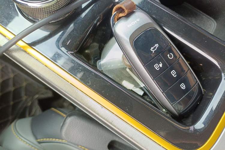 Used AION Y 2022 70 Intelligent Edition Lithium Iron Phosphate Vehicle Key