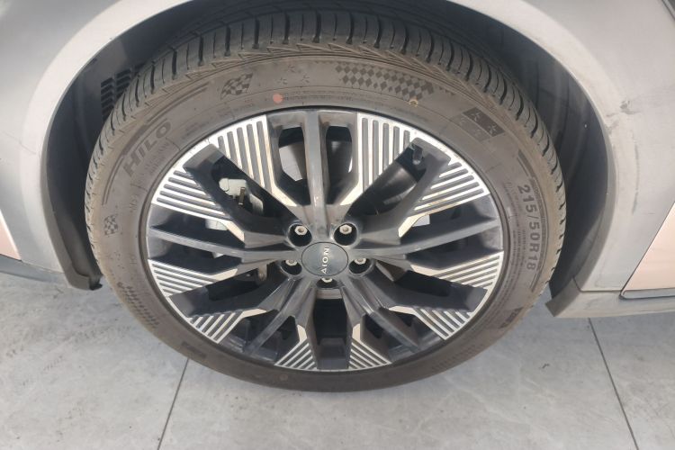 Used AION Y 2022 70 Tech Edition Lithium Iron Phosphate Exterior 4