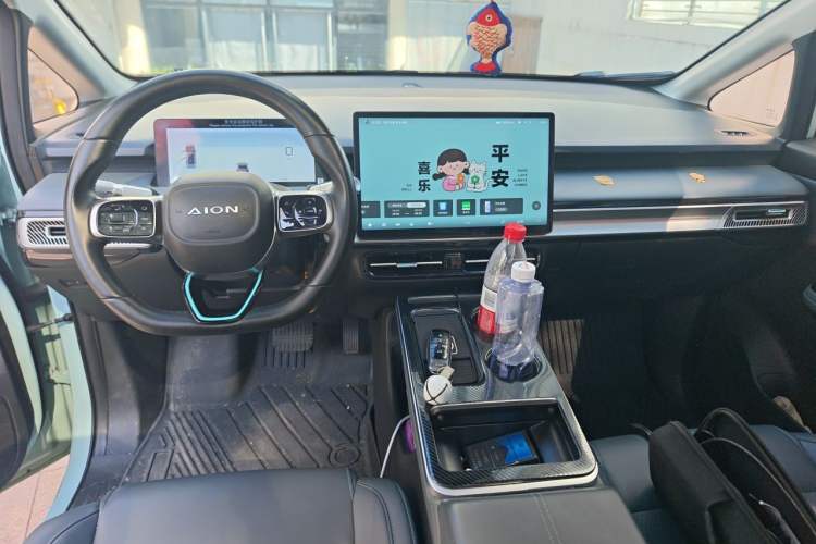Used AION Y 2022 Plus 70 Smart Edition Center Console