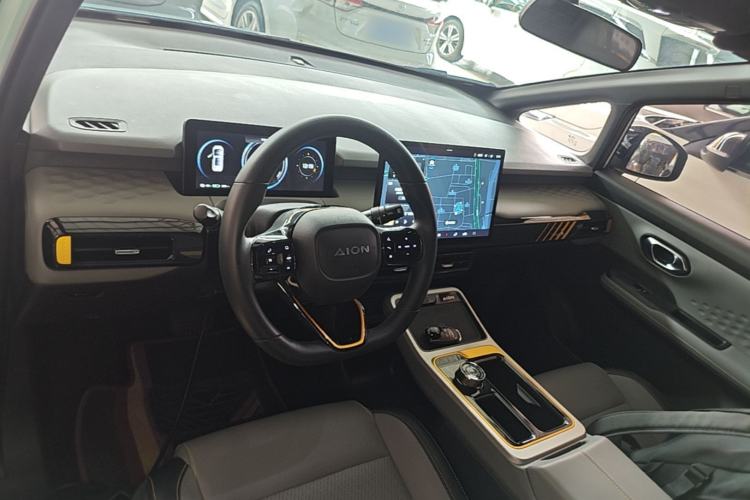 Used AION Y 2022 70 Intelligent Edition Lithium Iron Phosphate Center Console