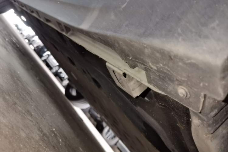 Used AION Y 2022 Plus 70 Tech Edition Chassis Front Right