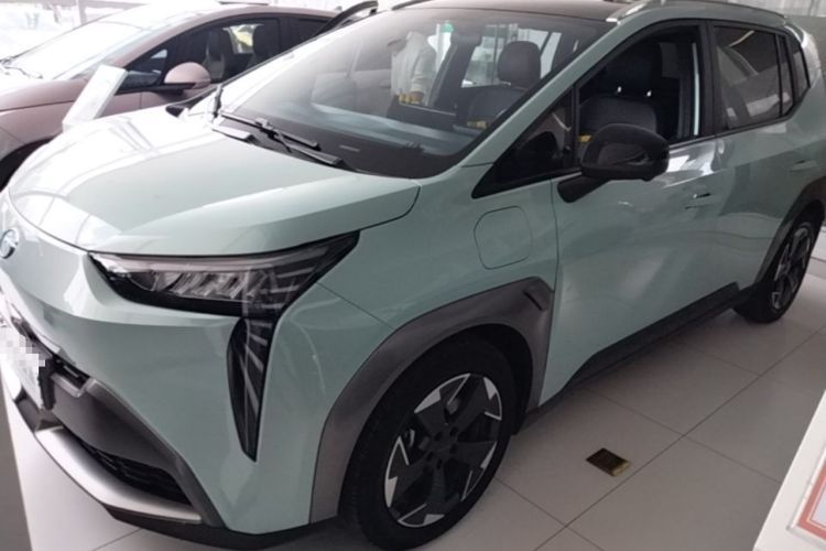 Used AION Y 2022 70 Intelligent Edition Lithium Iron Phosphate Guazi used car, China used car export, Used car for sale, Used  cars, Cheapest cars for sale
