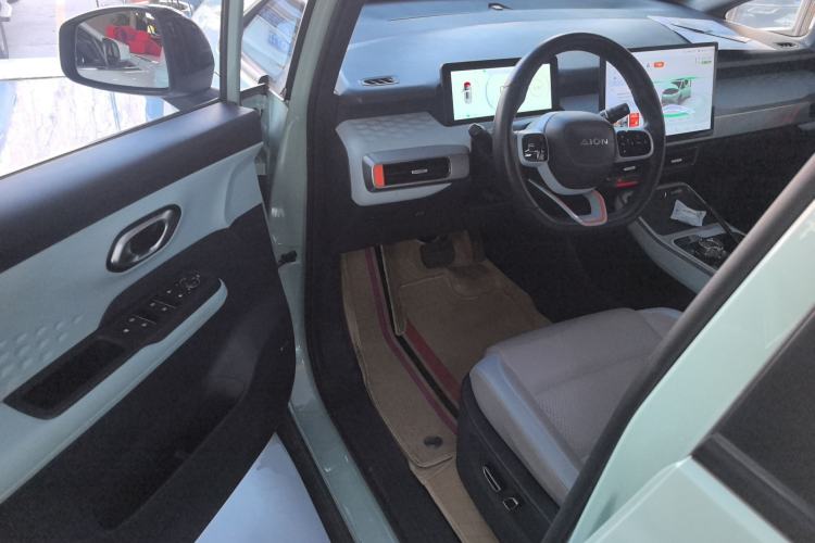Used AION Y 2022 80 Ultra-Long Range Edition Driver Seat