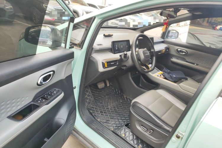 Used AION Y 2022 70 Intelligent Driving Version Lithium Iron Phosphate Driver Seat