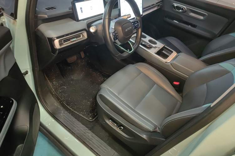 Used AION Y 2022 Plus 70 Smart Edition Driver Seat