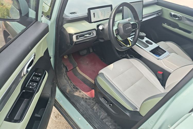 Used AION Y 2022 Plus 70 Smart Edition Driver Seat