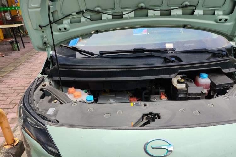 Used AION Y 2022 Plus 70 Smart Edition Engine Bay Right