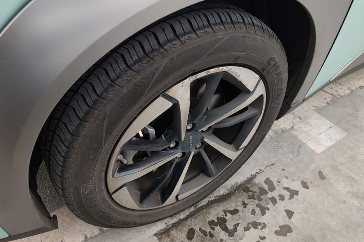 Used AION Y 2022 Plus 70 Smart Edition Exterior 4