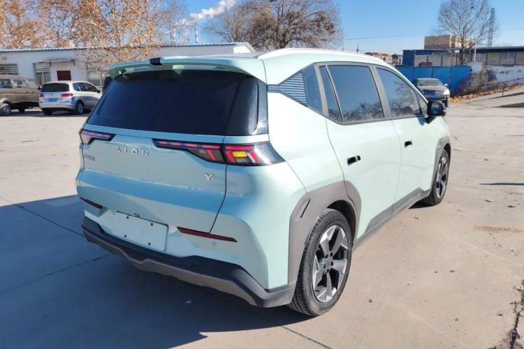Used AION Y 2022 70 Intelligent Edition Lithium Iron Phosphate Exterior 5