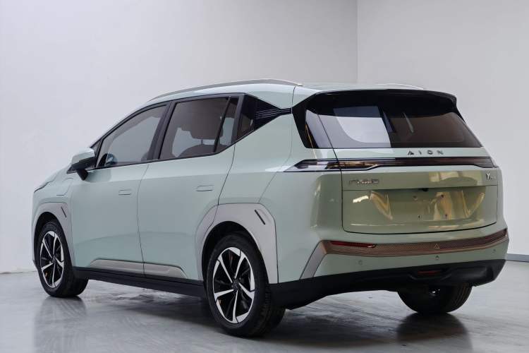 Used AION Y 2022 Plus 70 Smart Edition Exterior 5