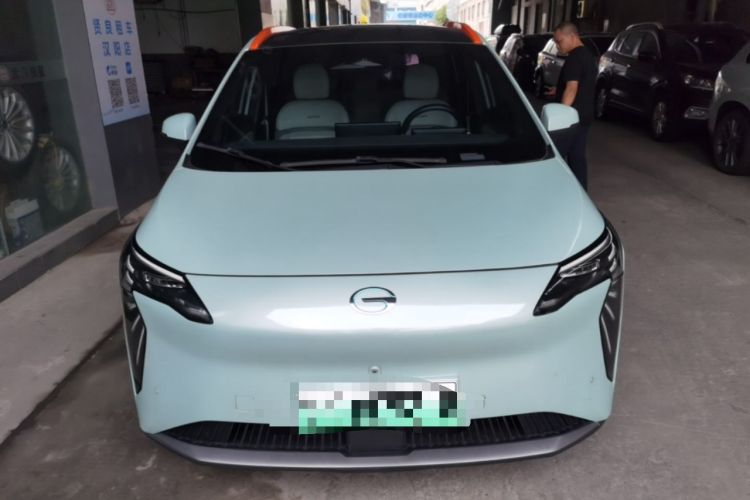 Used AION Y 2022 Plus 70 Tech Edition Front