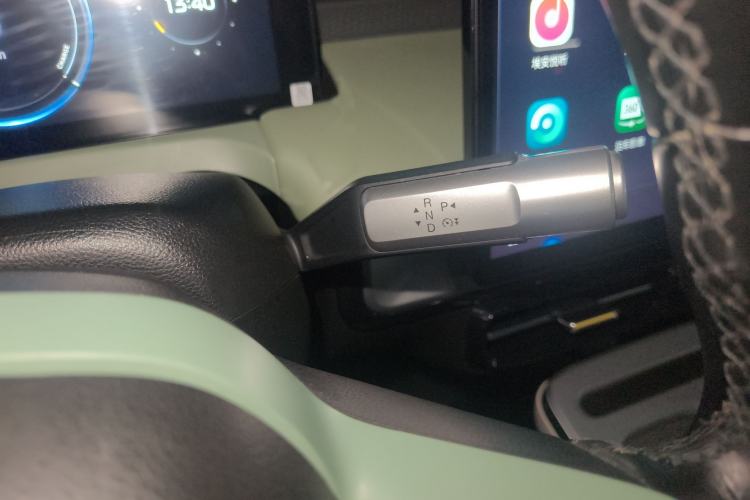 Used AION Y 2022 Plus 70 Smart Edition Gear Lever