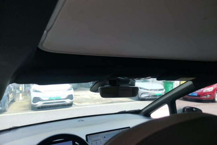 Used AION Y 2022 Plus 70 Tech Edition Headliner
