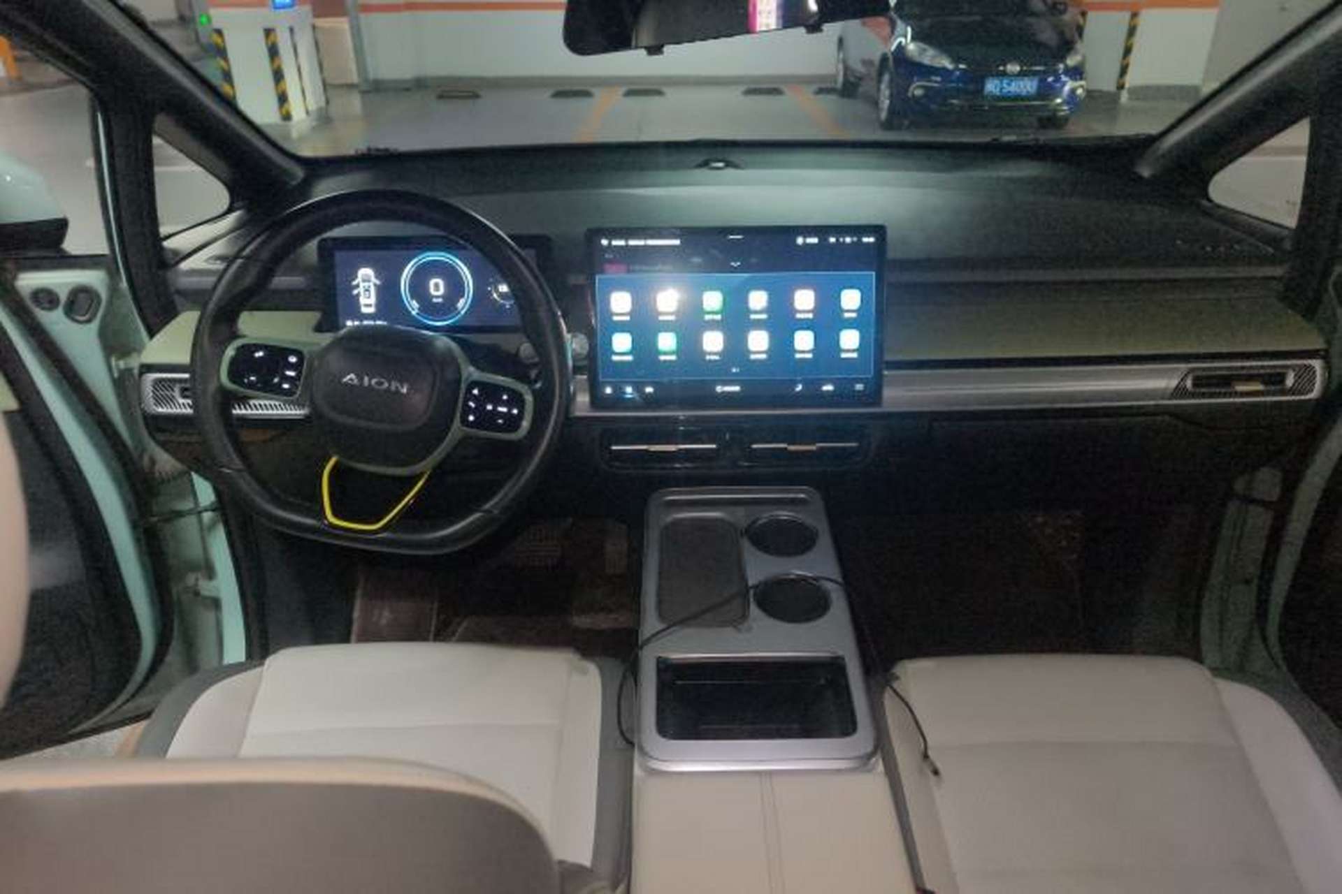 Used AION Y 2022 Plus 70 Smart Edition Interior 2