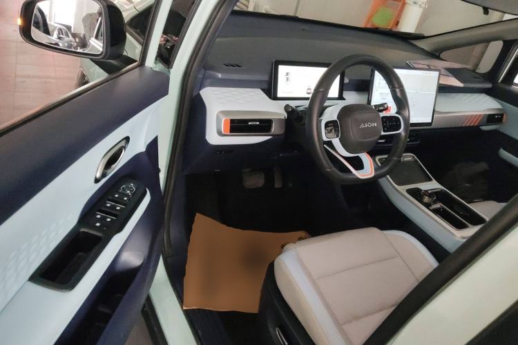 Used AION Y 2022 70 Intelligent Edition Lithium Iron Phosphate Interior 3