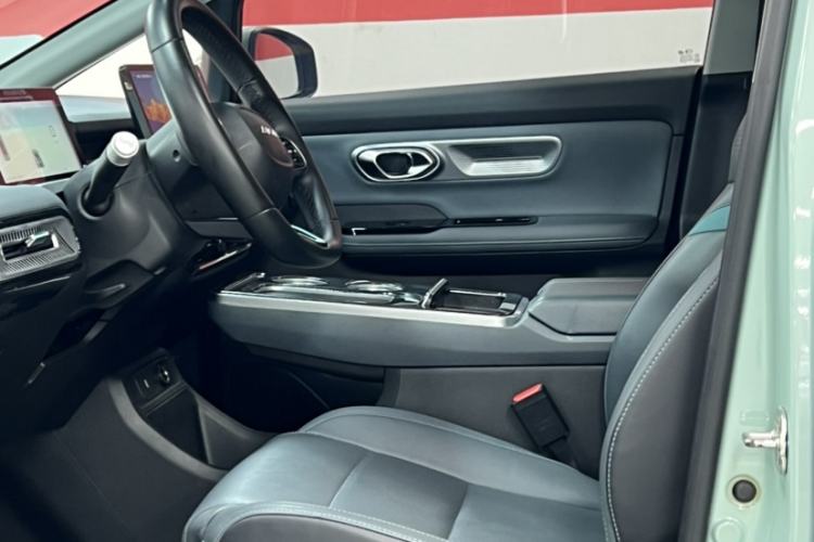Used AION Y 2022 Plus 70 Smart Edition Interior 3