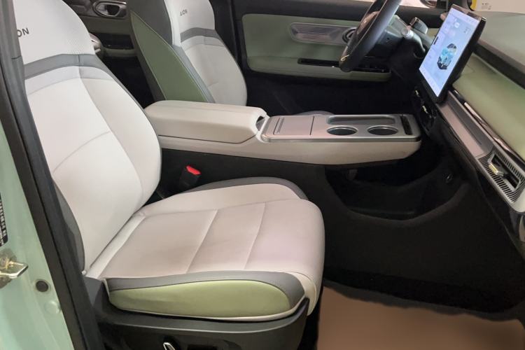 Used AION Y 2022 Plus 70 Tech Edition Interior 6