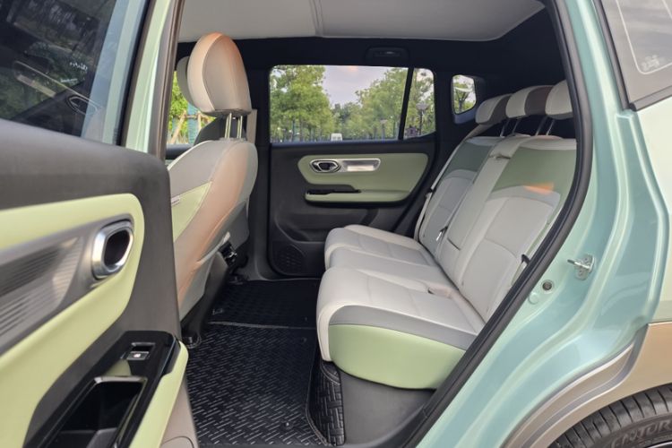 Used AION Y 2022 Plus 70 Tech Edition Interior 9