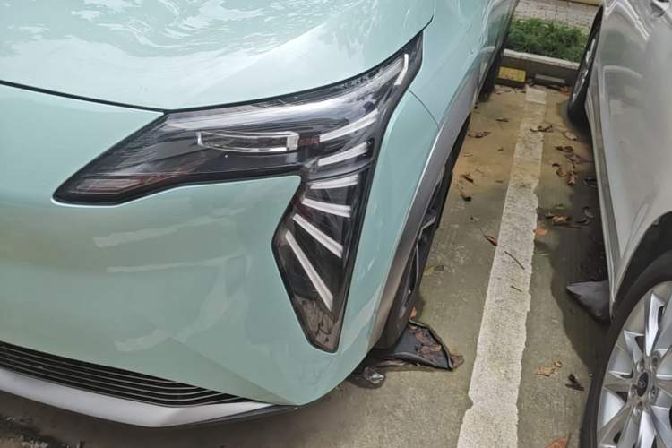 Used AION Y 2022 Plus 70 Smart Edition Left Front Headlight