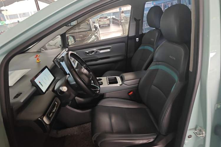 Used AION Y 2022 Plus 70 Smart Edition Left Front Seat
