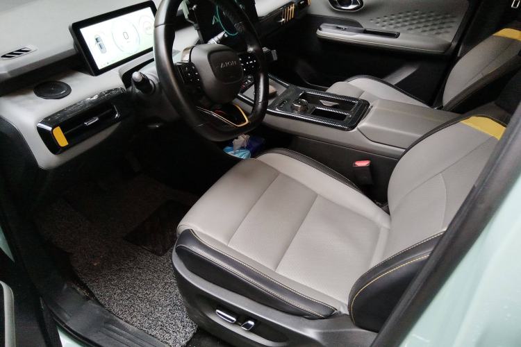 Used AION Y 2022 70 Intelligent Edition Lithium Iron Phosphate Left Front Seat