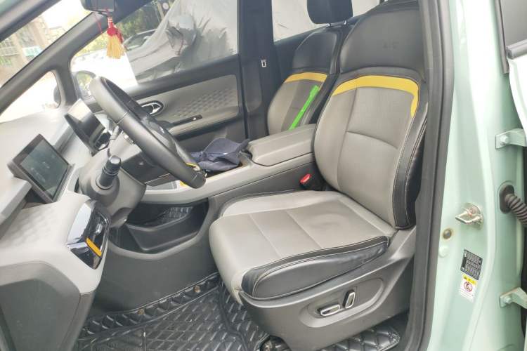 Used AION Y 2022 70 Intelligent Driving Version Lithium Iron Phosphate Left Front Seat