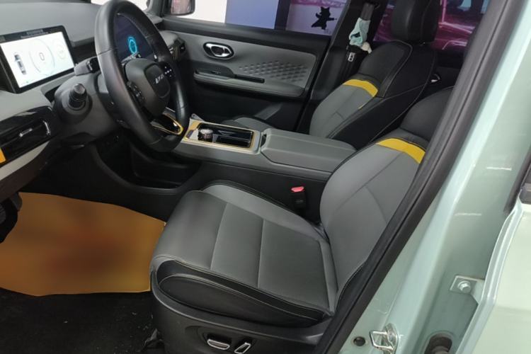 Used AION Y 2022 70 Tech Edition Lithium Iron Phosphate Left Front Seat