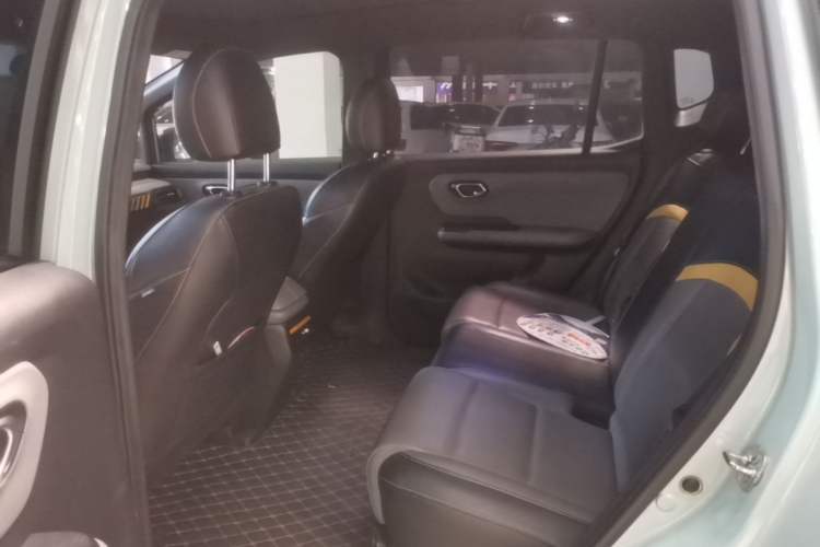 Used AION Y 2022 70 Intelligent Edition Lithium Iron Phosphate Left Rear Seat