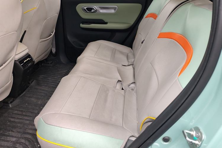 Used AION Y 2022 Plus 70 Smart Edition Left Rear Seat