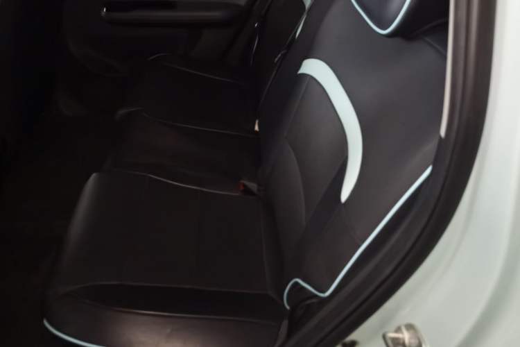 Used AION Y 2022 Plus 70 Enjoy Edition Left Rear Seat