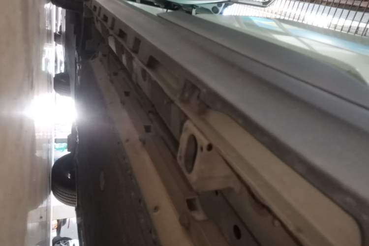 Used AION Y 2022 70 Intelligent Edition Lithium Iron Phosphate Left Side Sill